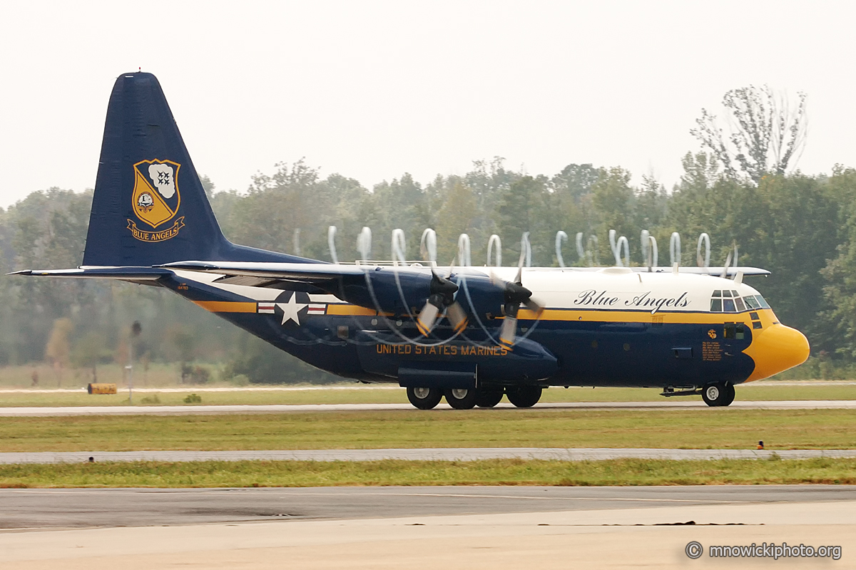 DSC_0135 copy.jpg - USA - MarinesLockheed C-130T Hercules " Fat Albert"