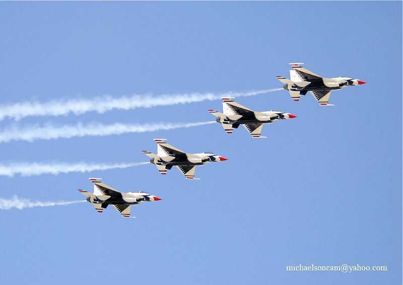 Thunderbirds.jpg - F-16 Tunderbirds