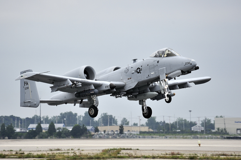 A-10A Thunderbolt.jpg - A-10A Thunderbolt