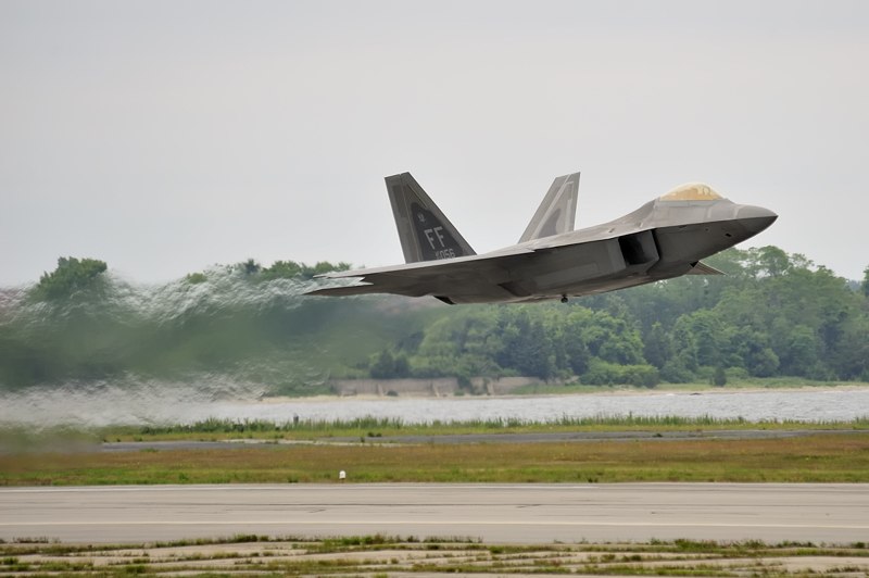 F22 Raptor Takeoff.jpg - F22 Raptor