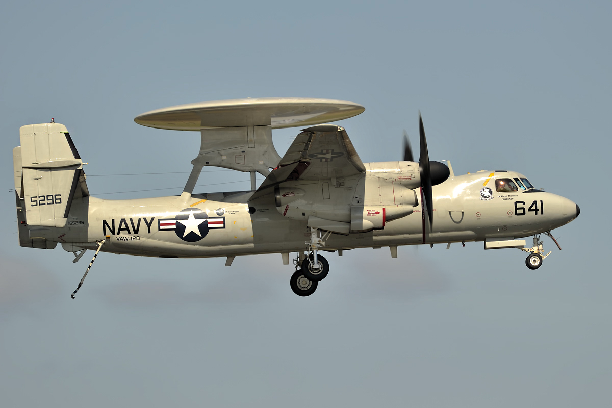 _D3S9824.jpg - Grumman E-2C Hawkeye 2000 