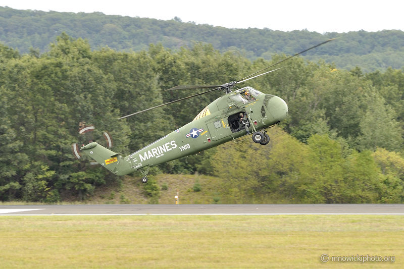 _D3S1200.jpg - Sikorsky UH-34D Seahorse  N19YN