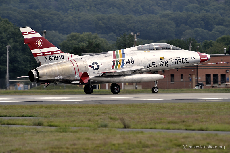 _D3S1576.jpg - North American F-100F Super Sabre   N2011V   (1)