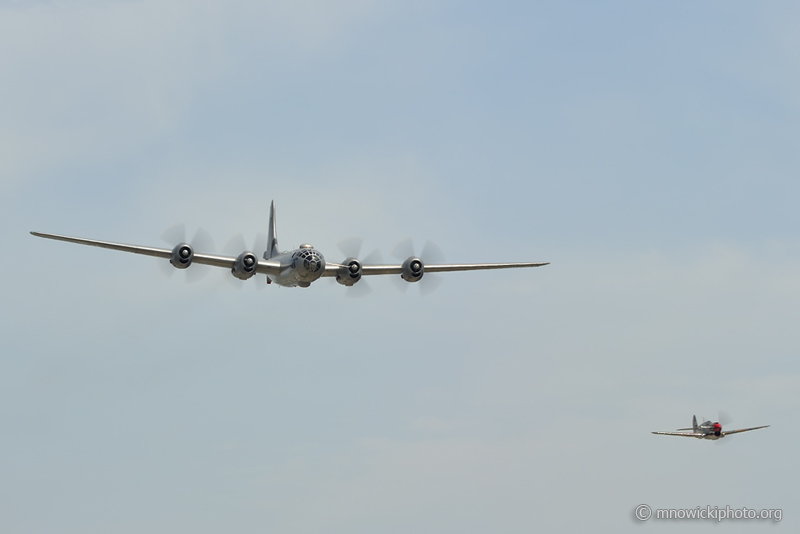 _D3S3638.jpg - Boeing B-29A NX529B   Superfortress &  P40  NX1232N