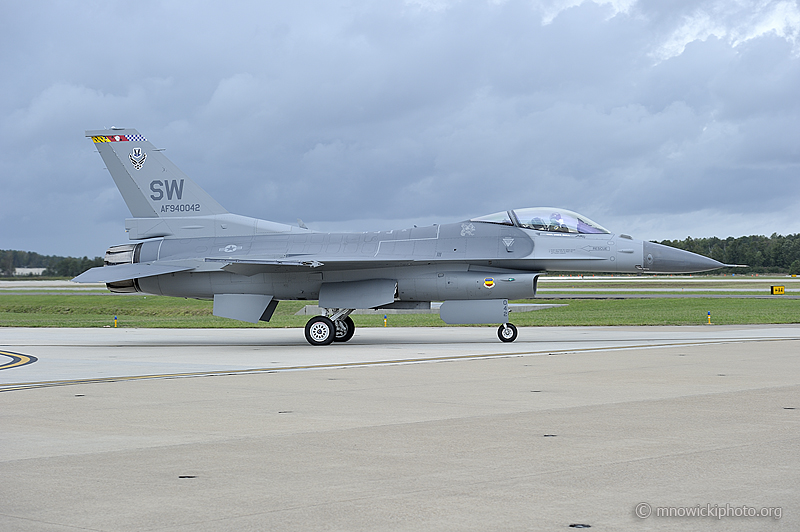 _D3S8226.jpg - F-16CJ Fighting Falcon    94-0042 