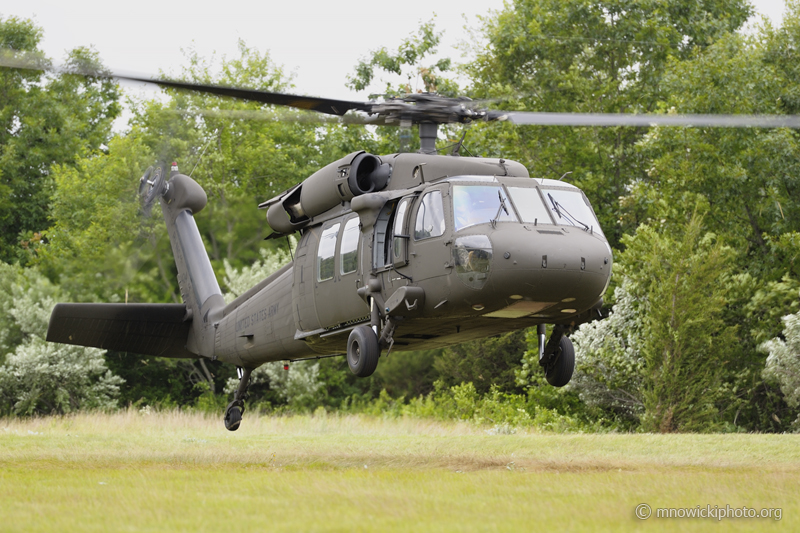 _D3S1208Wi.jpg - UH-60A Blackhawk