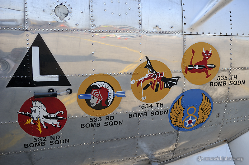 _D3S9462.jpg - Boeing B-17G Flying Fortress  bomb squadron emblems  N3193G
