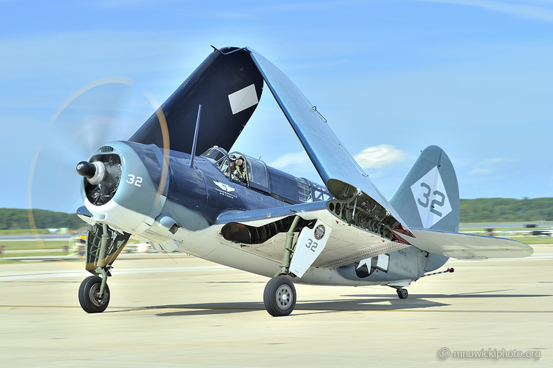 _D3S1827.jpg - Curtiss Wright SB-2C5 Helldiver  N92879