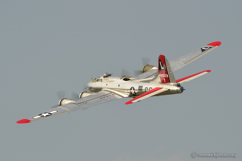 _D3S5554.jpg - Boeing B-17G Flying Fortress   N3193G