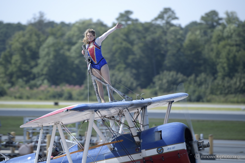 _D4S5168.jpg - Wingwalkers Samantha Albrecht