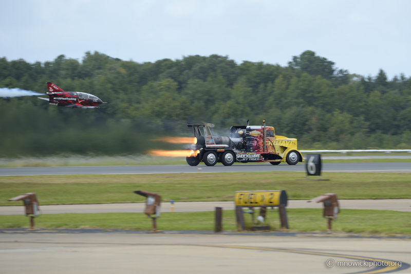 _D4S6639.jpg - Shockwave Jet Truck vs Micro Jet    (2)