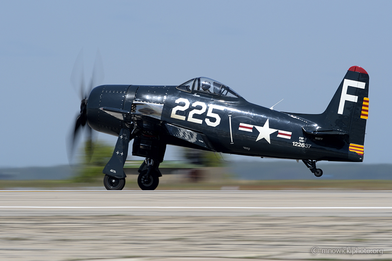 _D4S6398.jpg - Grumman F8F-2 Bearcat   NX8TF