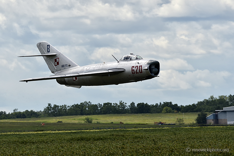 _D512319 copy.jpg - PZL Mielec Lim-5P  C/N 1D0620, NX620PF    (5)