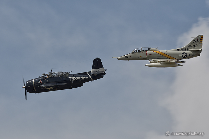 _D519559 copy.jpg - TBM Avenger and Skyhawk