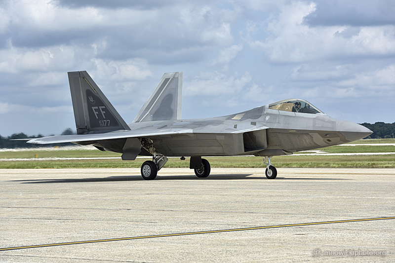 _DOS6989 copy.jpg - F-22 Raptor 09-4177   (4)