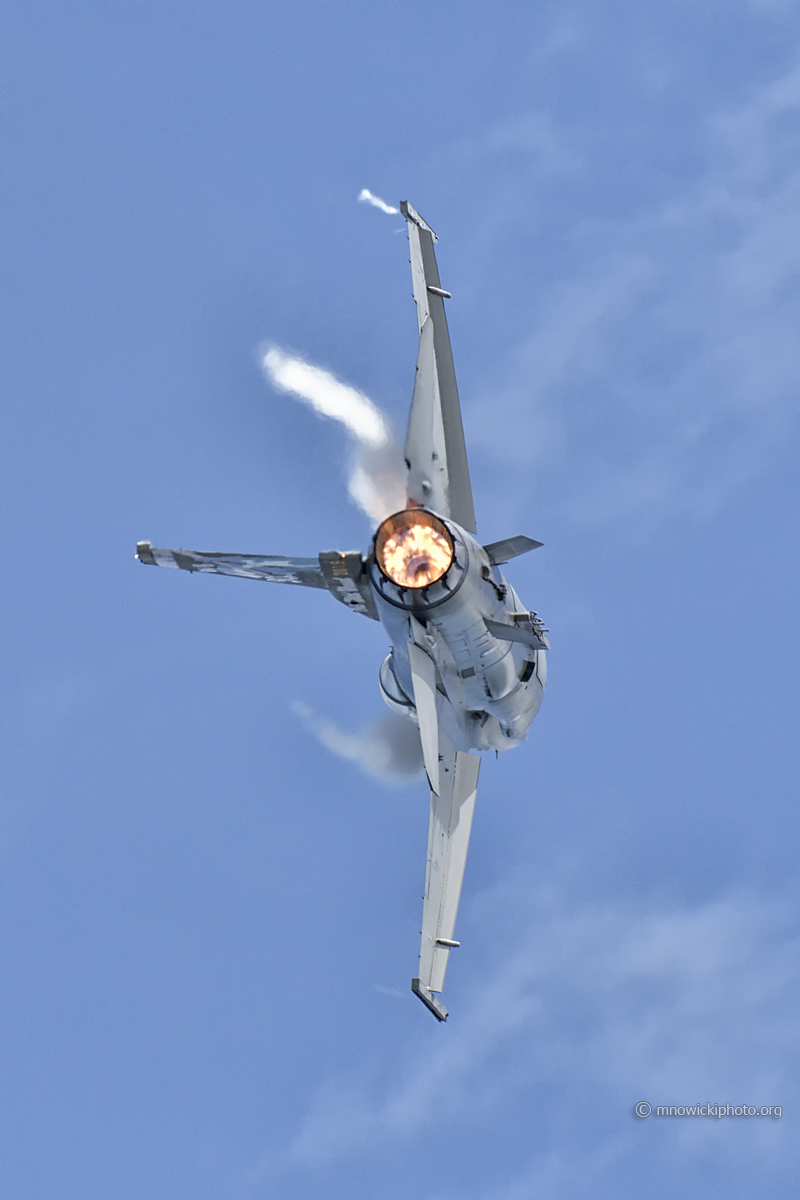_D511908 copy.jpg - F-16CM Fighting Falcon 92-3920   (2)