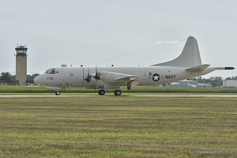 _DOS4561 copy.jpg - P-3C Orion 162770 770 from VRC-30  (2)