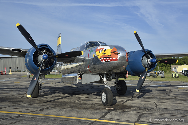 _DOS4601 copy.jpg - Douglas B-26B Invader "Silver Dragon" C/N 44-34104, N99420  (2)