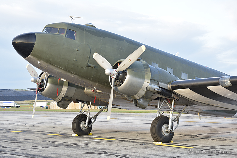 _DOS4675 copy.jpg - Douglas DC-3 C/N 12425, N99FS