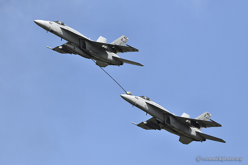 _D851479 copy.jpg - F-18 Super Hornets Air refueling demo