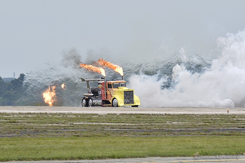 _DPI4146 copy.jpg - Jet Truck "Shockwave"