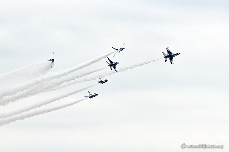 _D855843 copy.jpg - F-16 USAF Thunderbirds