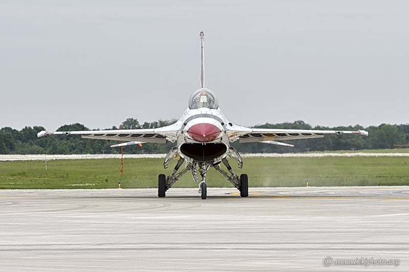 _DPI8308 copy.jpg - F-16 USAF Thunderbird   (5)