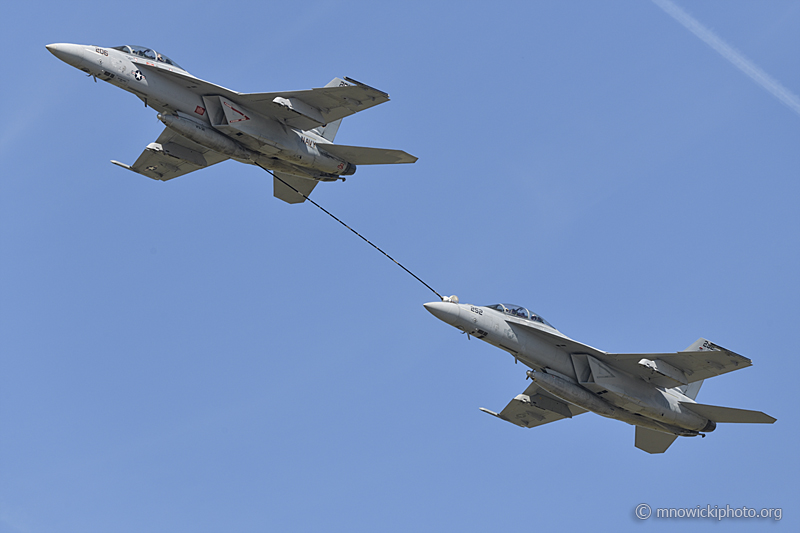 _D854706 copy.jpg - Air refueling from  F/A-18F Super Hornet 165887