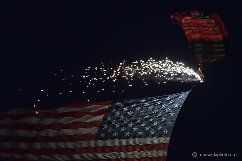 _D856318 copy.jpg - Black Daggers U.S. Army Parachute Team flag jump over Virginia Beach