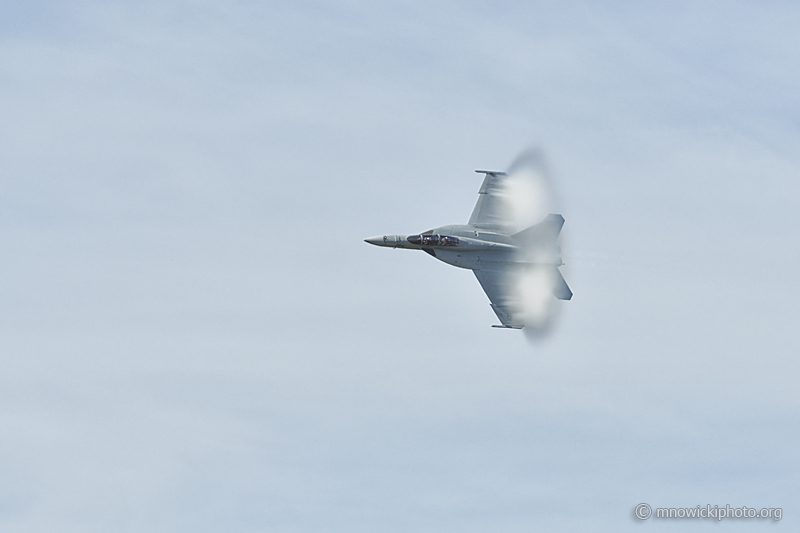 _DPI3989_01 copy.jpg - F/A-18F Super Hornet 169648 AD-254 high speed pass