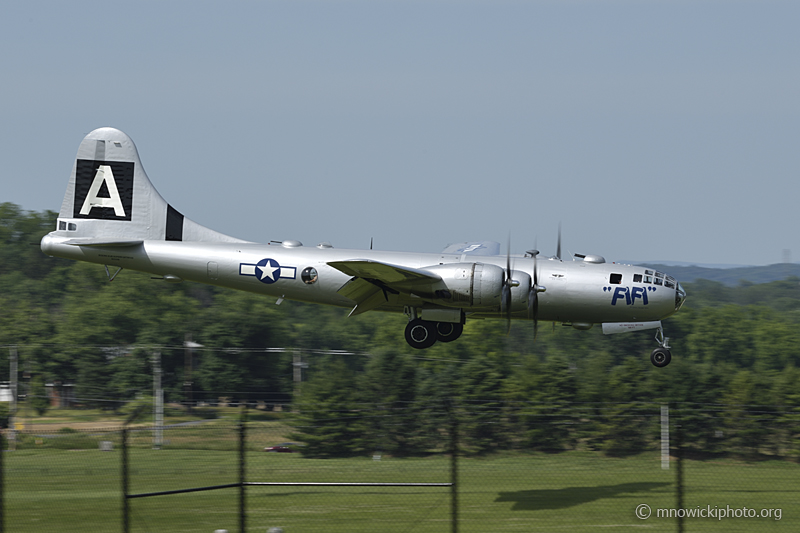 _D858440 copy.jpg - Boeing B-29A Superfortress "Fifi"   NX529B  (2)