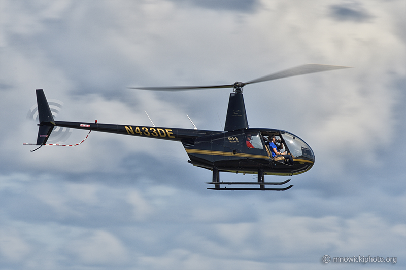 _DPI2238 copy.jpg - Robinson Helicopter Company R44 II  N433DE