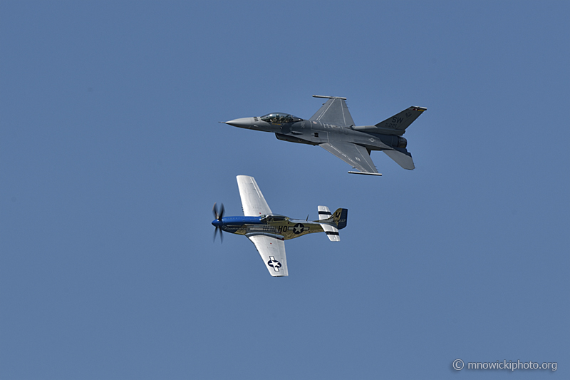 _D859057 copy.jpg - Heritage Flight - F-16 and P-51 Mustang