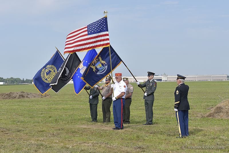 _DPI0452 copy.jpg - Presenting colors