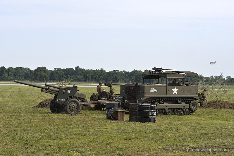 _DPI0535 copy.jpg - M 4 Artillery tractor with M101, 105mm gun