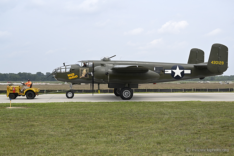 _Z620189 copy.jpg - North American B-25J Mitchell "Wild Cargo" C/N 44-30129, N7947C  (3)
