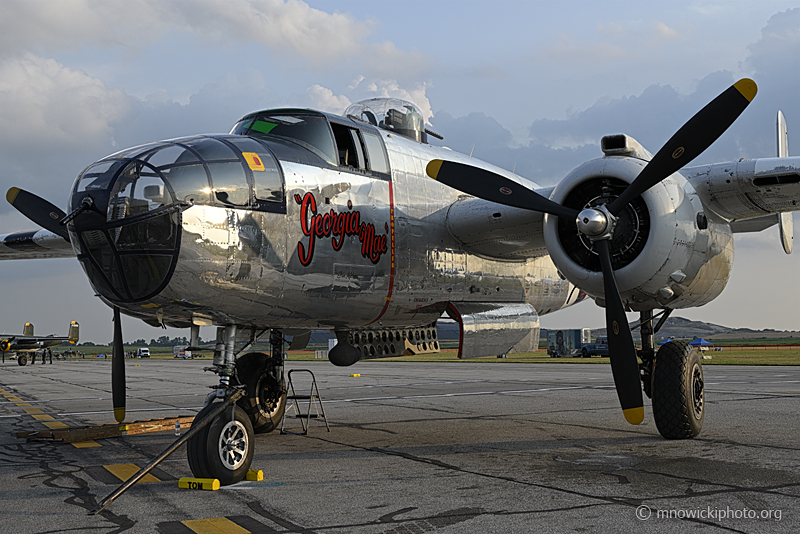 _Z778791 copy.jpg - North American B-25J-32-NC Mitchell "Georgia Mae" C/N 44-86785, NL5262V  (4)