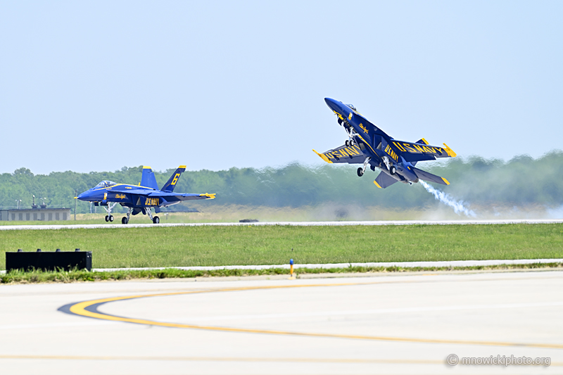 _Z620411 copy.jpg - US Navy Demo Team "Blue Angels"  (3)