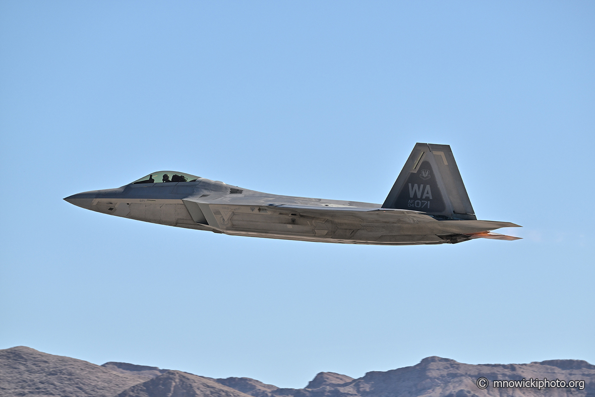 MN9_0555 copy.jpg - F-22 Raptor 04-4071 