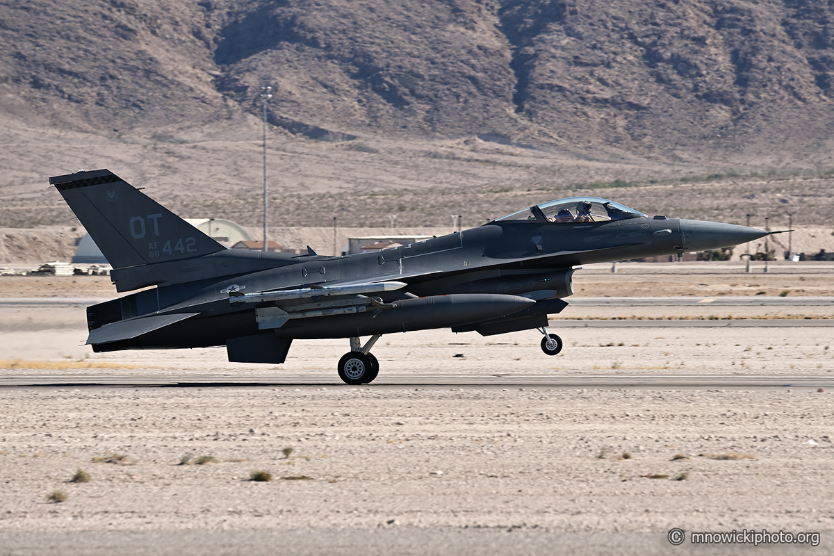 MN9_1657 copy.jpg - F-16CM Fighting Falcon 88-0442