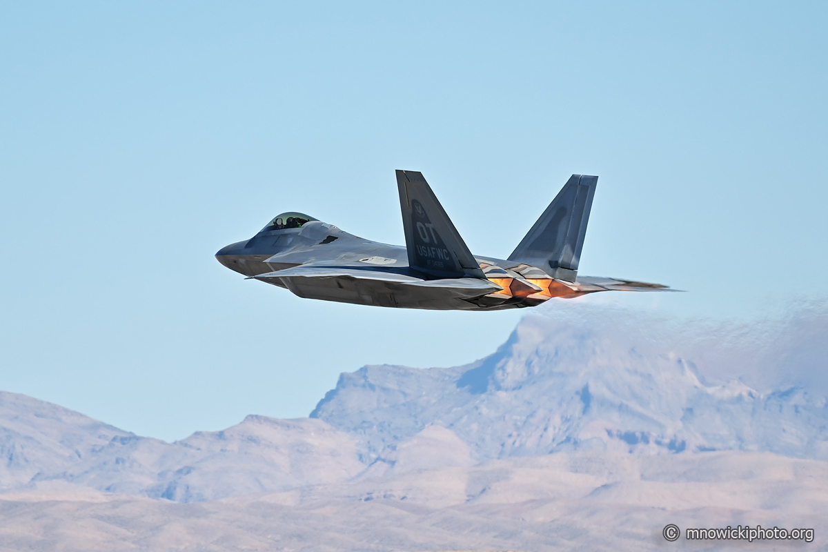 MN9_2336 copy.jpg - F-22 Raptor 04-4071   (3)