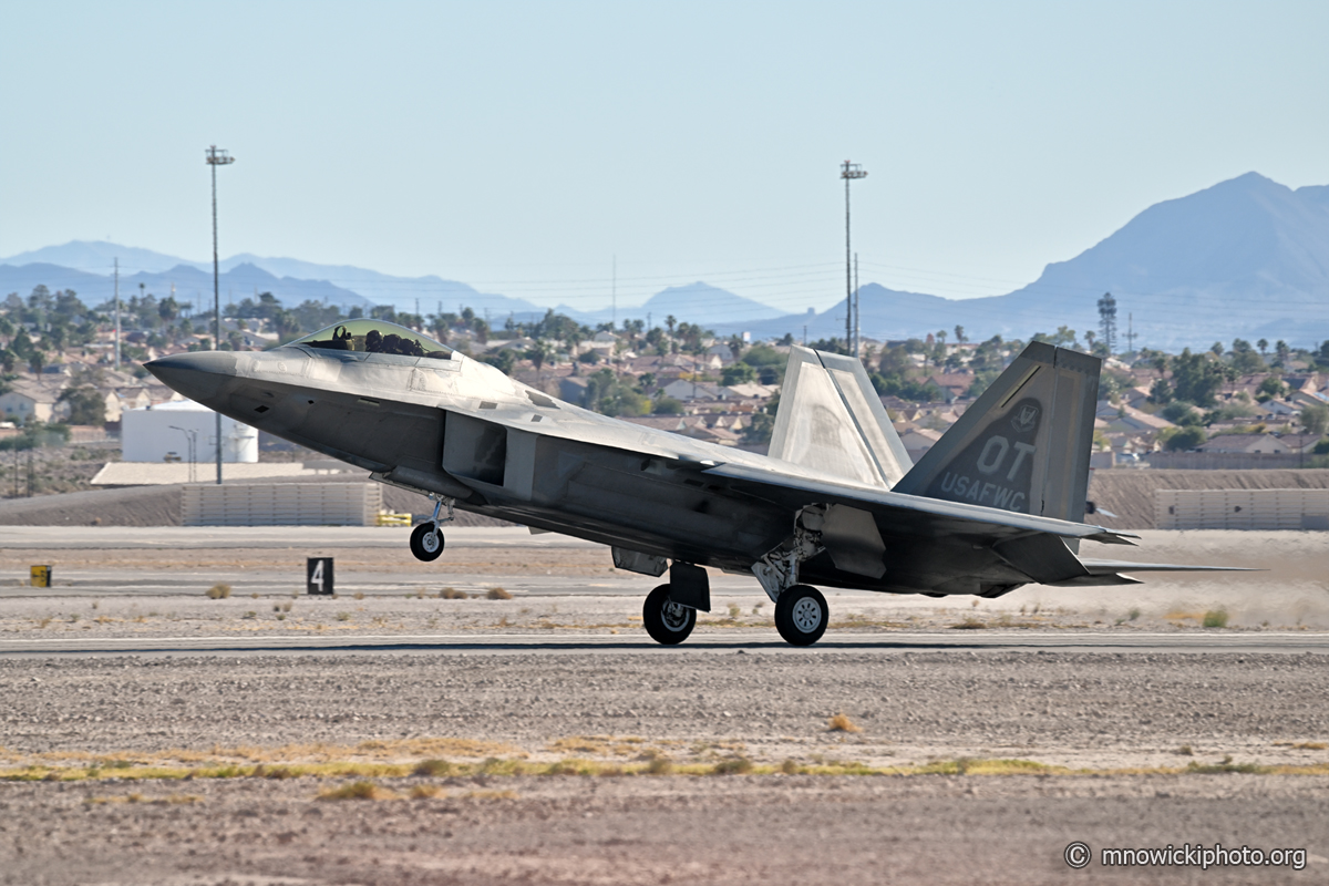 MN9_2927.jpg - F-22 Raptor 04-4071   (6)