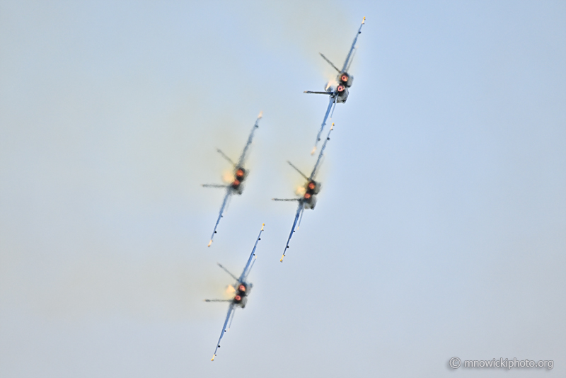 MN9_2645 copy.jpg - Blue Angels  (6)