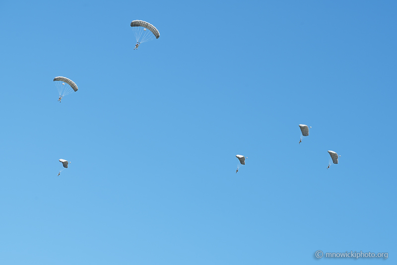 Z62_8304 copy.jpg - US Navy EOD Jump Team