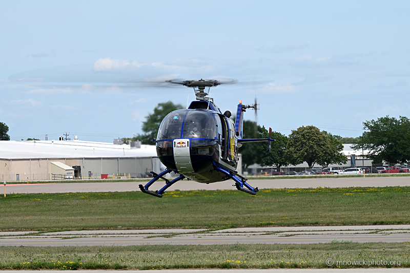 Z62_0142 copy.jpg - MBB Bo-105CBS-4 C/N S-704 Chuck Aaron - Red Bull, N154EH  (2)