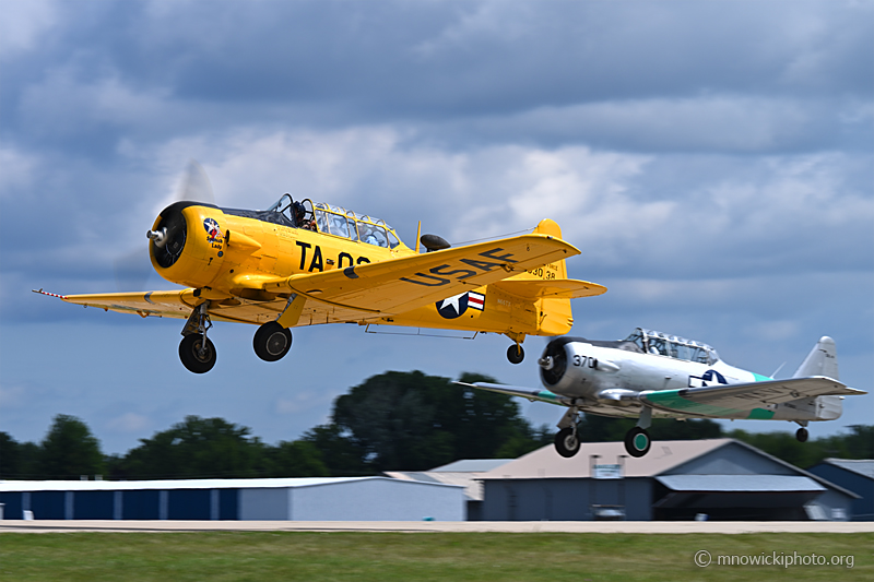 Z62_1617 copy.jpg - North American T-6G Texan "Spanish Lady" C/N 49-3038A, N66TY