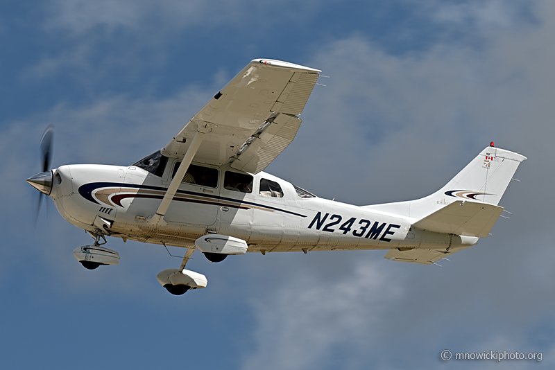 Z62_1637 copy.jpg - Cessna 206H Stationair C/N 20608113, N243ME