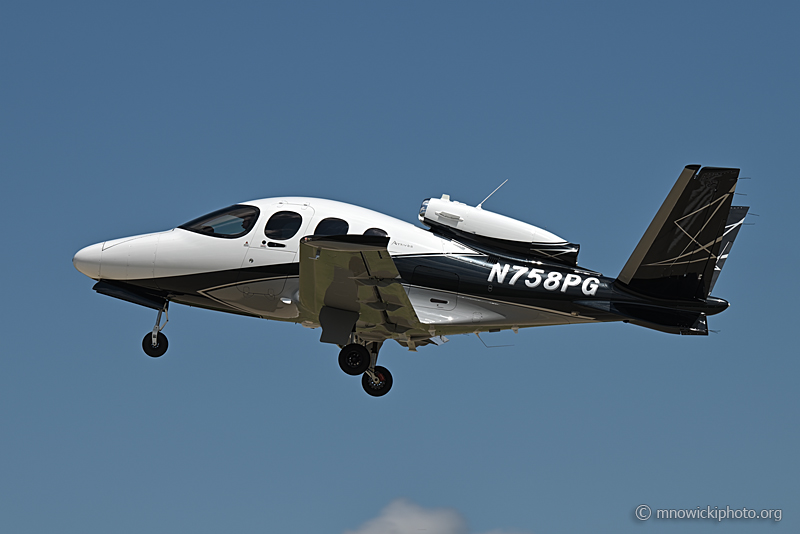 Z62_1658 copy.jpg - Cirrus SF50 Vision C/N 362, N758PG