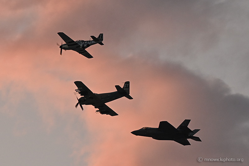 Z62_2527 copy.jpg - P-51 Mustang & F-35A Lightning II & Douglas EA-1E Skyraider  (2)