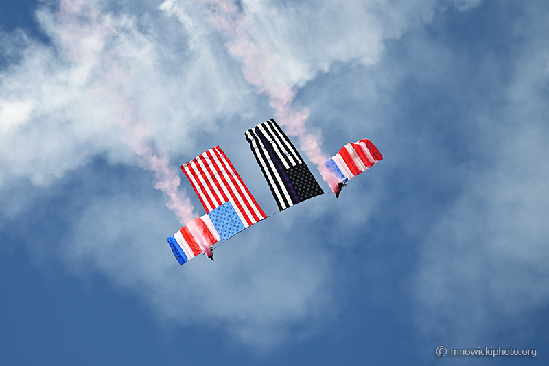 Z62_5999 copy.jpg - Flag jump  (2)